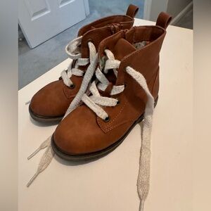 Cat & Jack Girls Boots